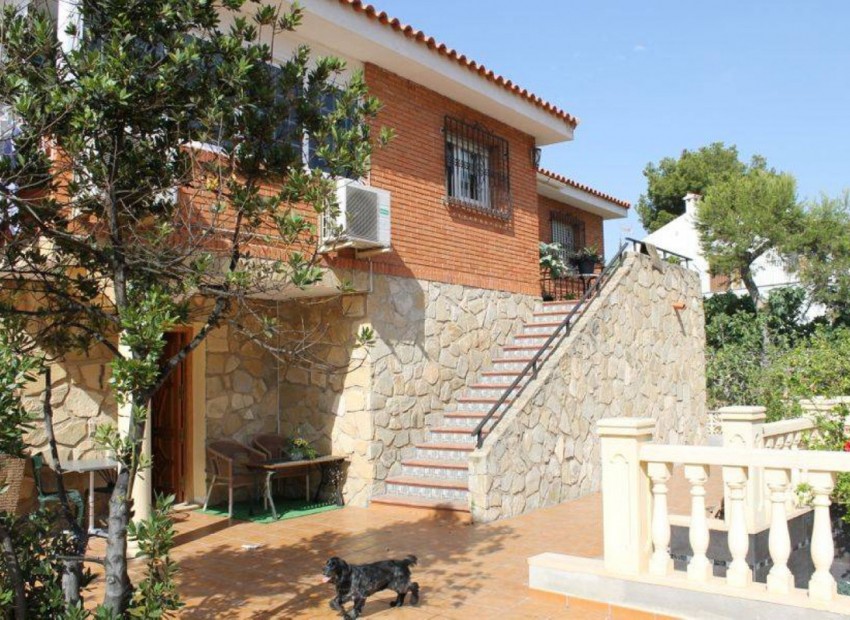 Resale - Villa - Benidorm - Benidorm Centro