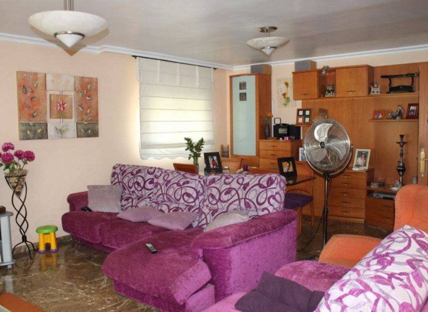 Resale - Villa - Benidorm - Benidorm Centro
