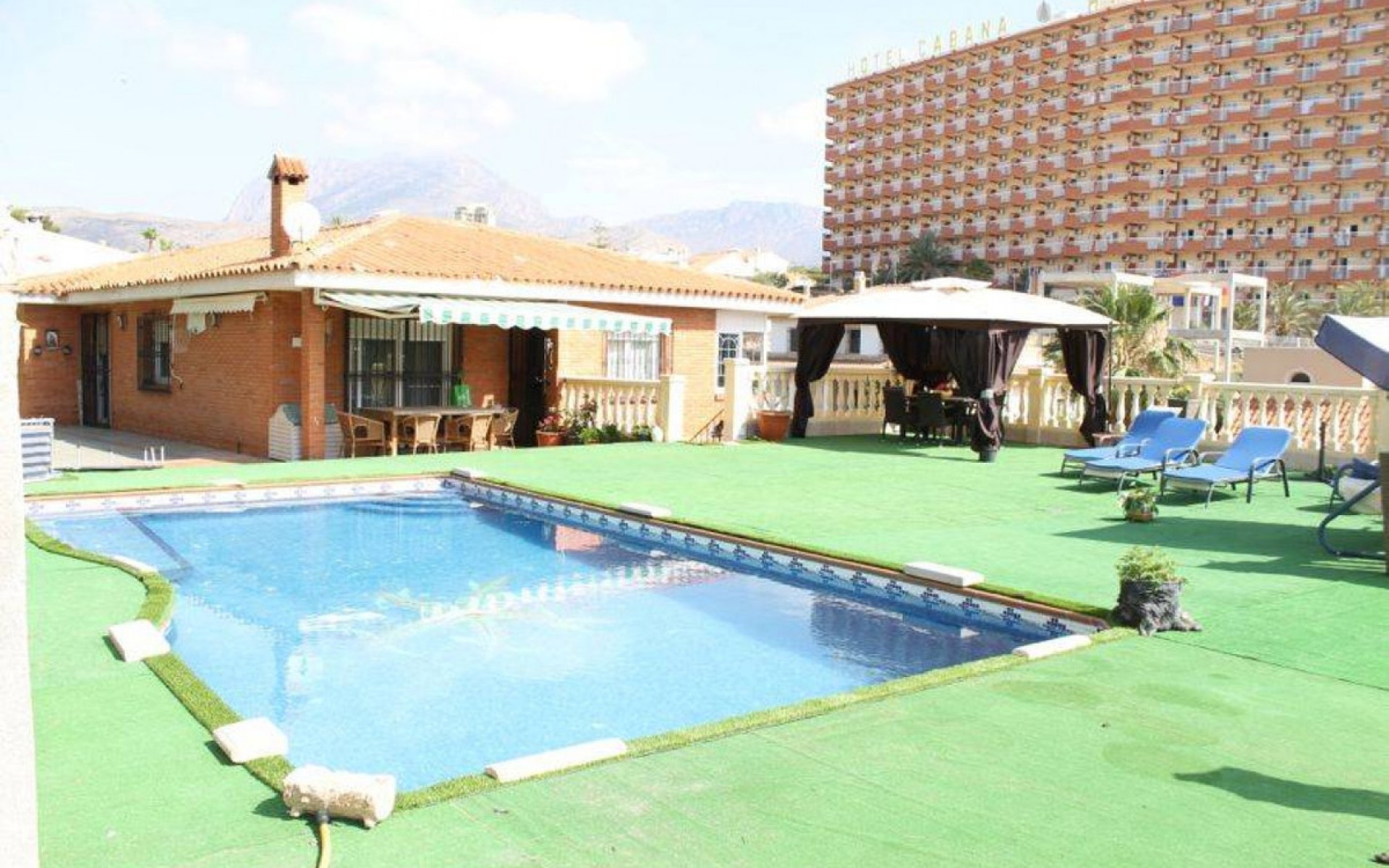 Resale - Villa - Benidorm - Benidorm Centro