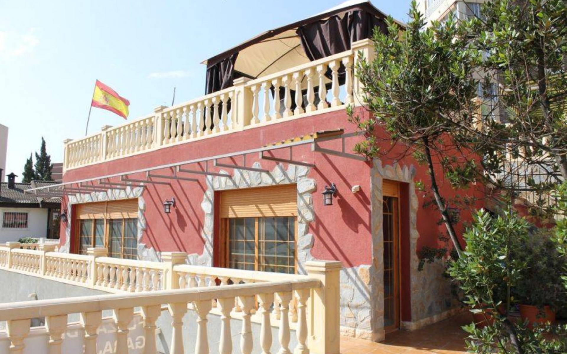 Resale - Villa - Benidorm - Benidorm Centro