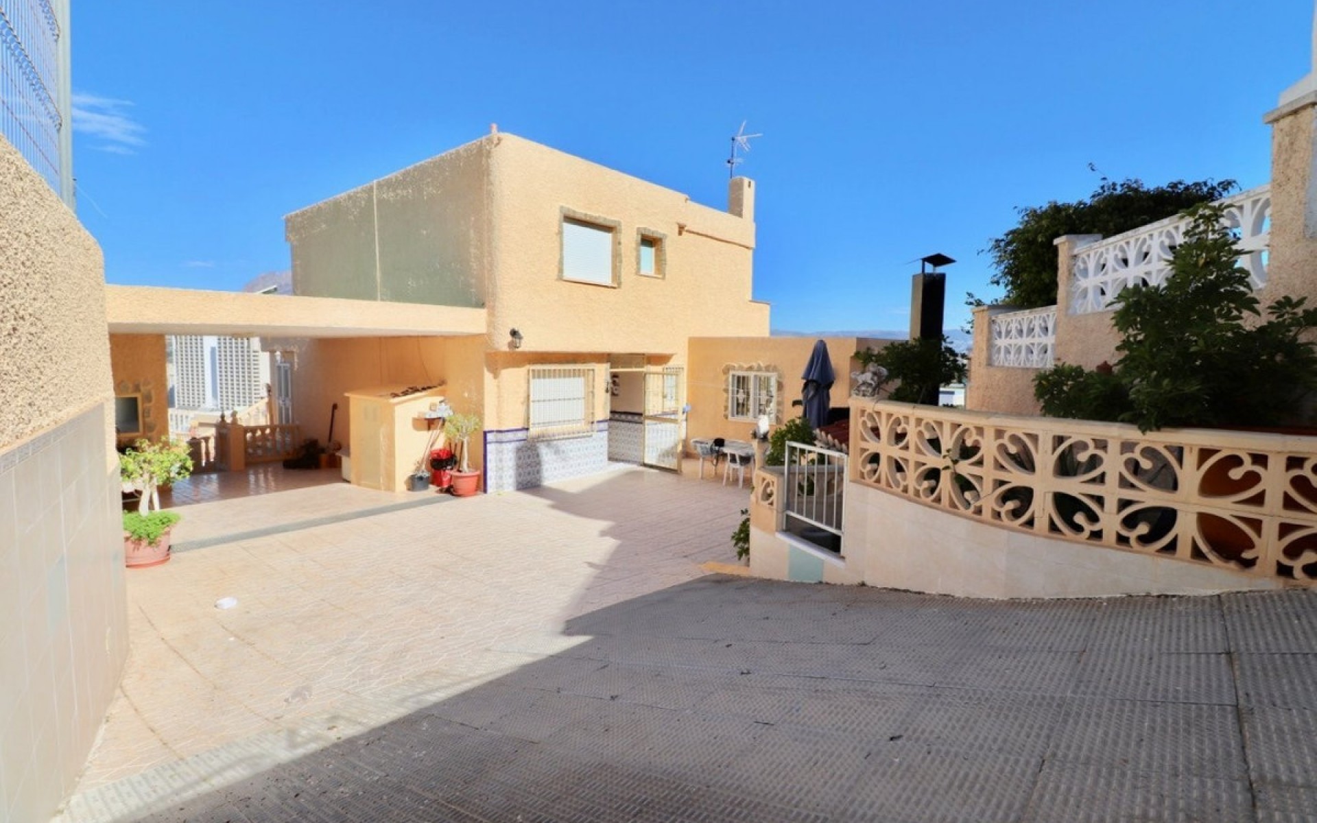 Resale - Villa - Benidorm - Benidorm Centro