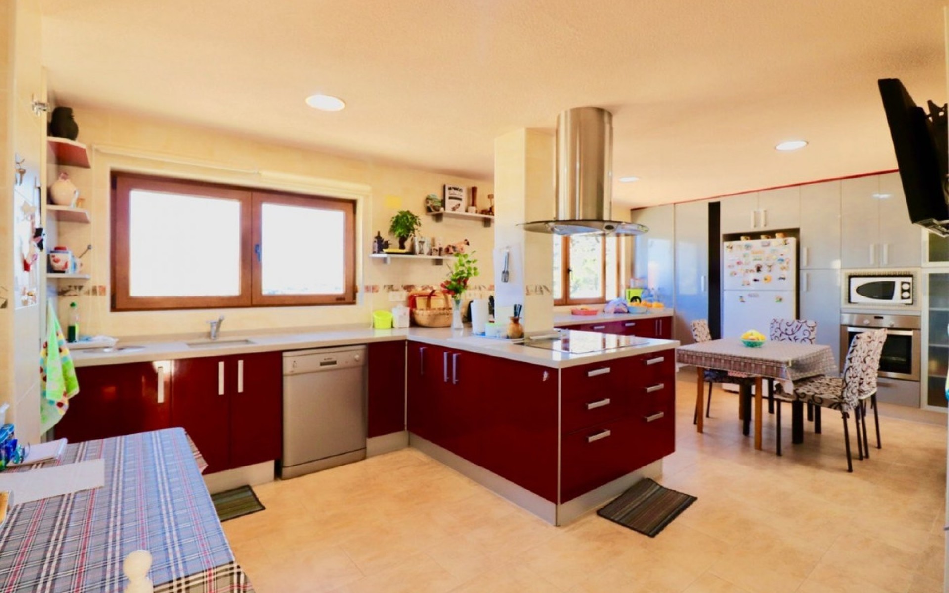 Resale - Villa - Benidorm - Benidorm Centro