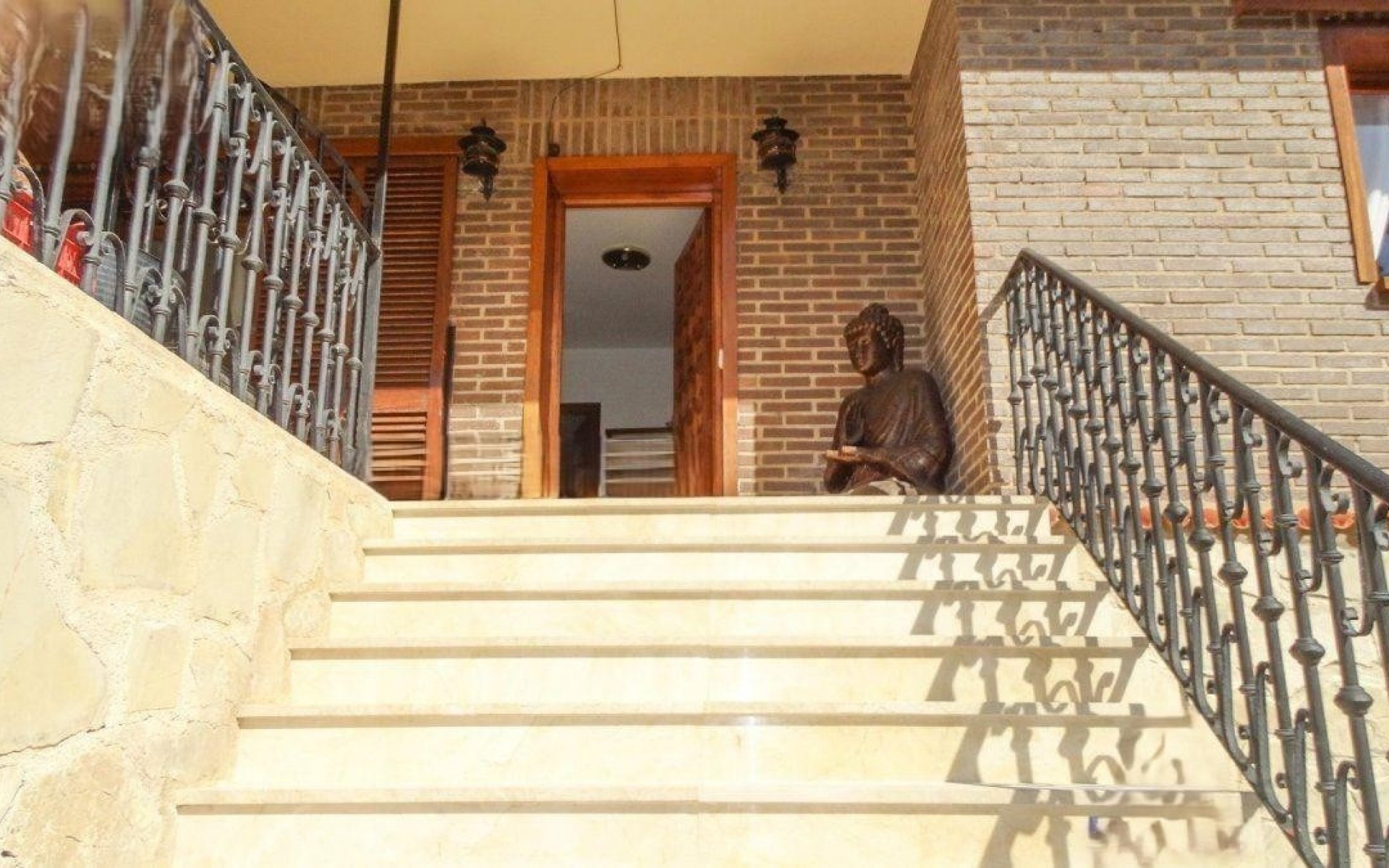 Resale - Villa - Benidorm - Benidorm Centro