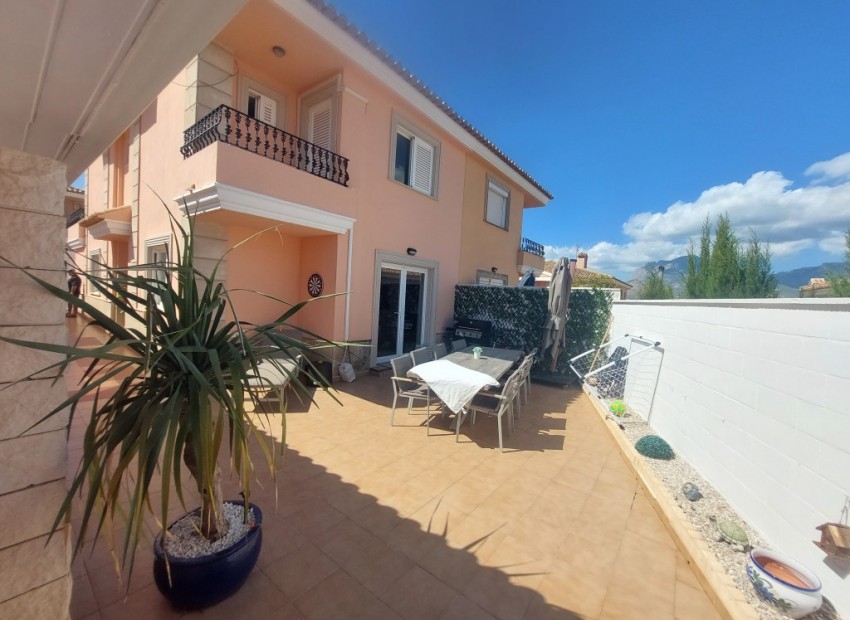 Resale - Villa - Benidorm - Benidorm Centro