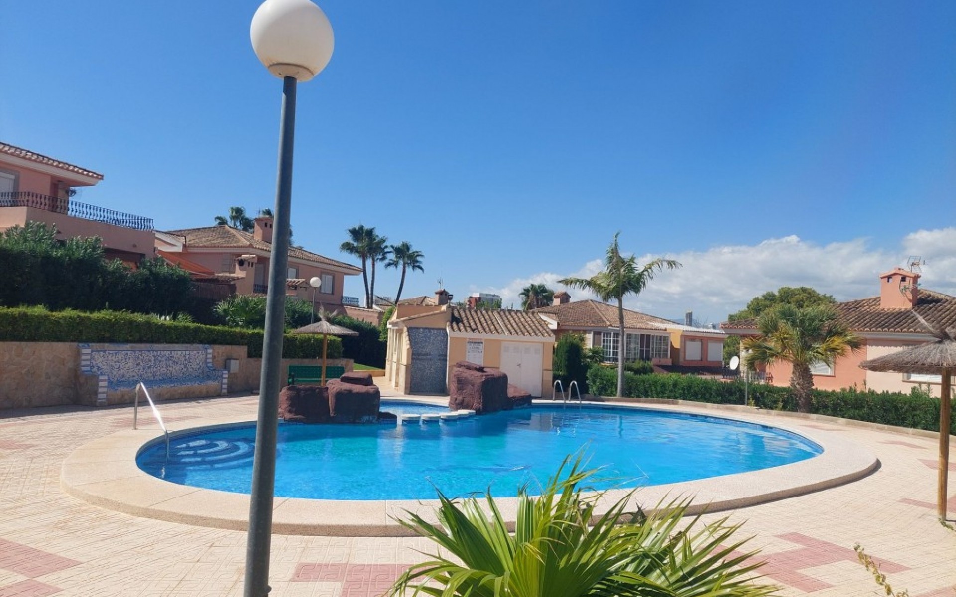 Resale - Villa - Benidorm - Benidorm Centro