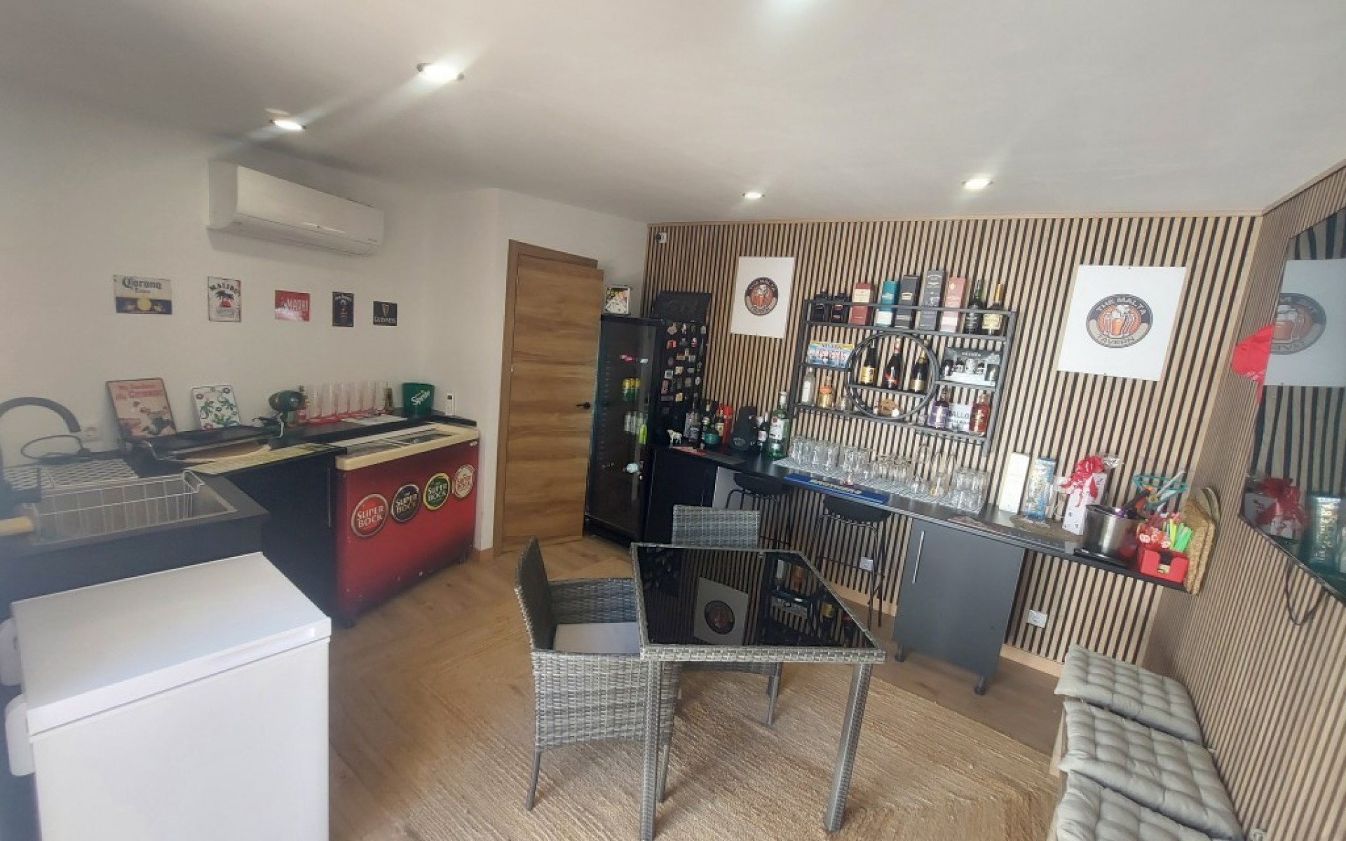 Resale - Villa - Benidorm - Benidorm Centro