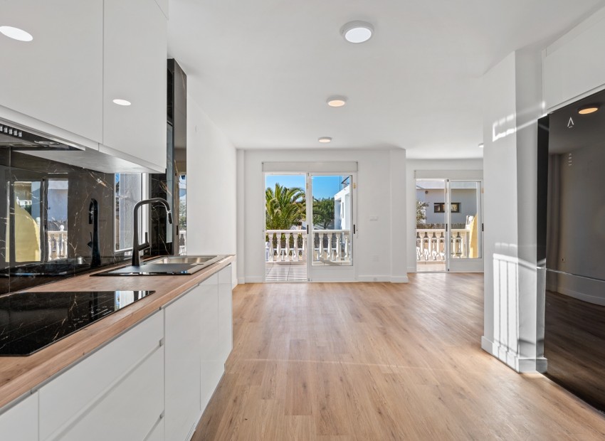 Resale - Villa - Benijofar