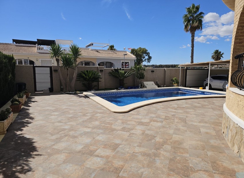 Resale - Villa - Benijofar