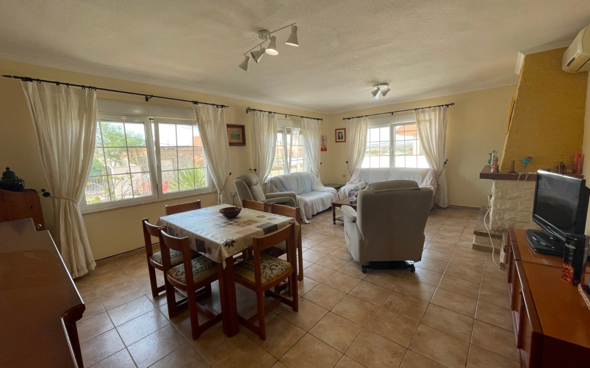 Resale - Villa - Benijofar