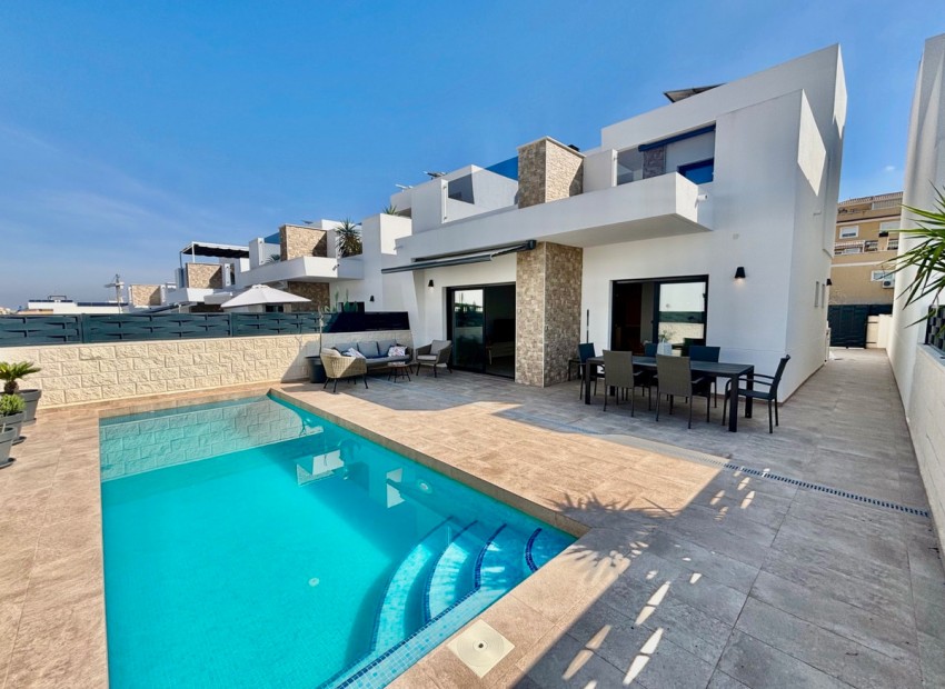 Resale - Villa - Benijofar