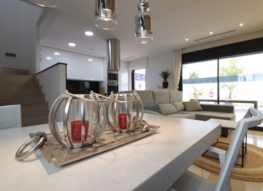 Resale - Villa - Benijofar