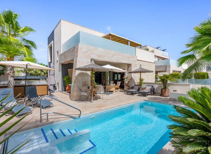 Resale - Villa - Benijofar