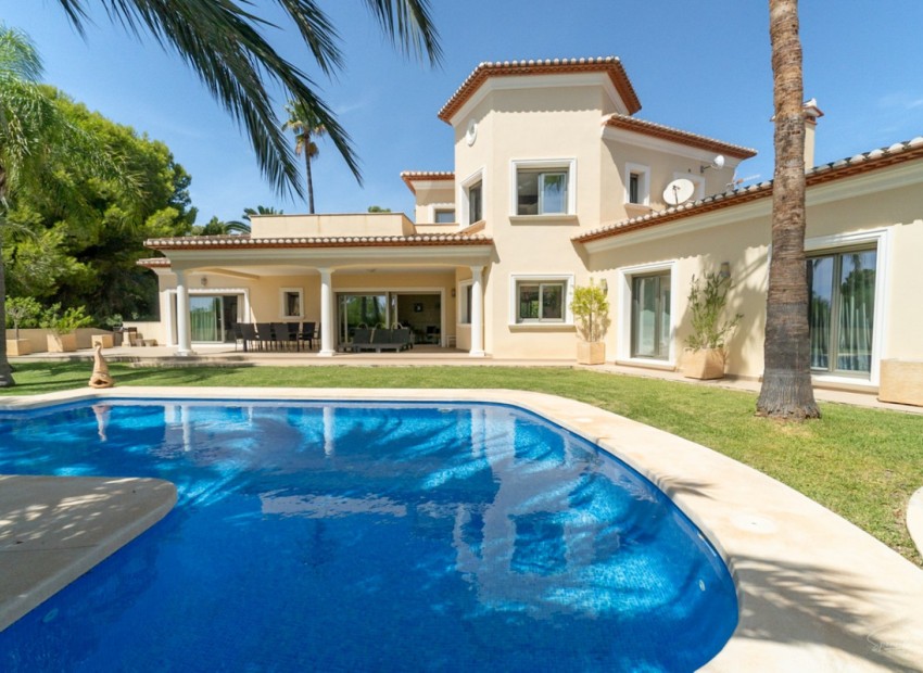 Resale - Villa - BenIssa - Benissa Centro