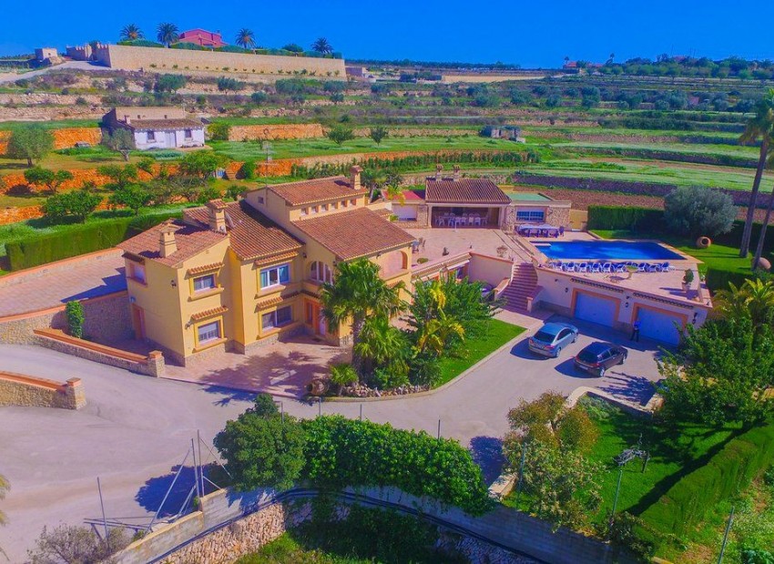 Resale - Villa - BenIssa - Benissa Centro