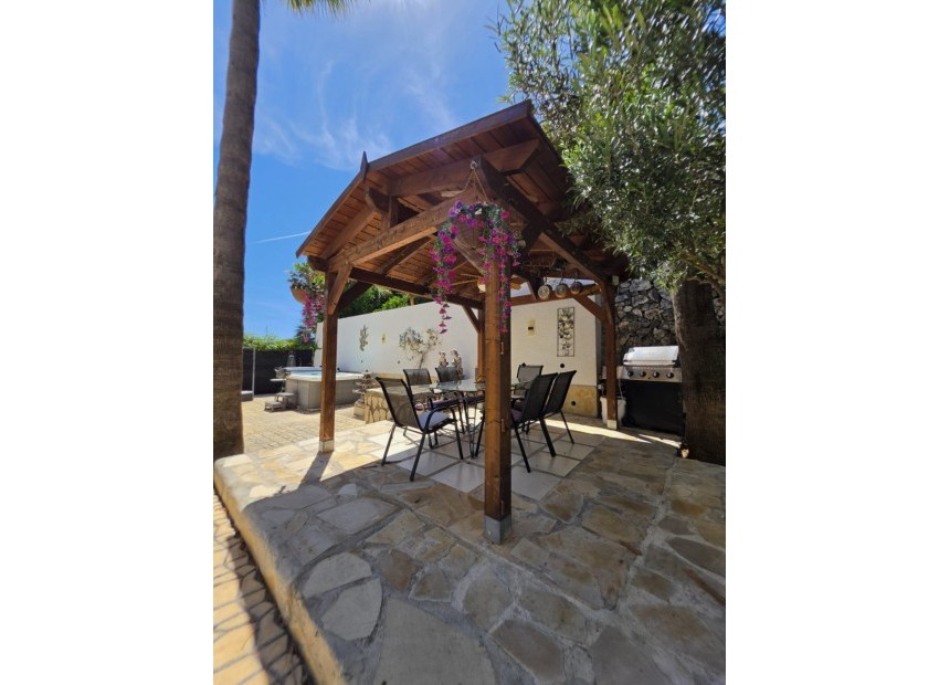 Resale - Villa - BenIssa - Benissa Centro