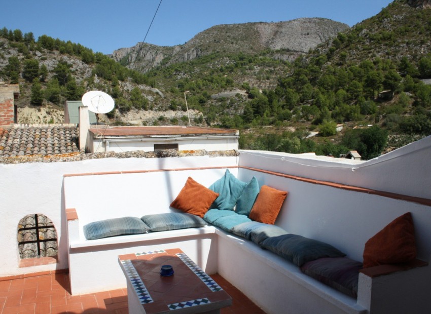 Resale - Villa - Bolulla
