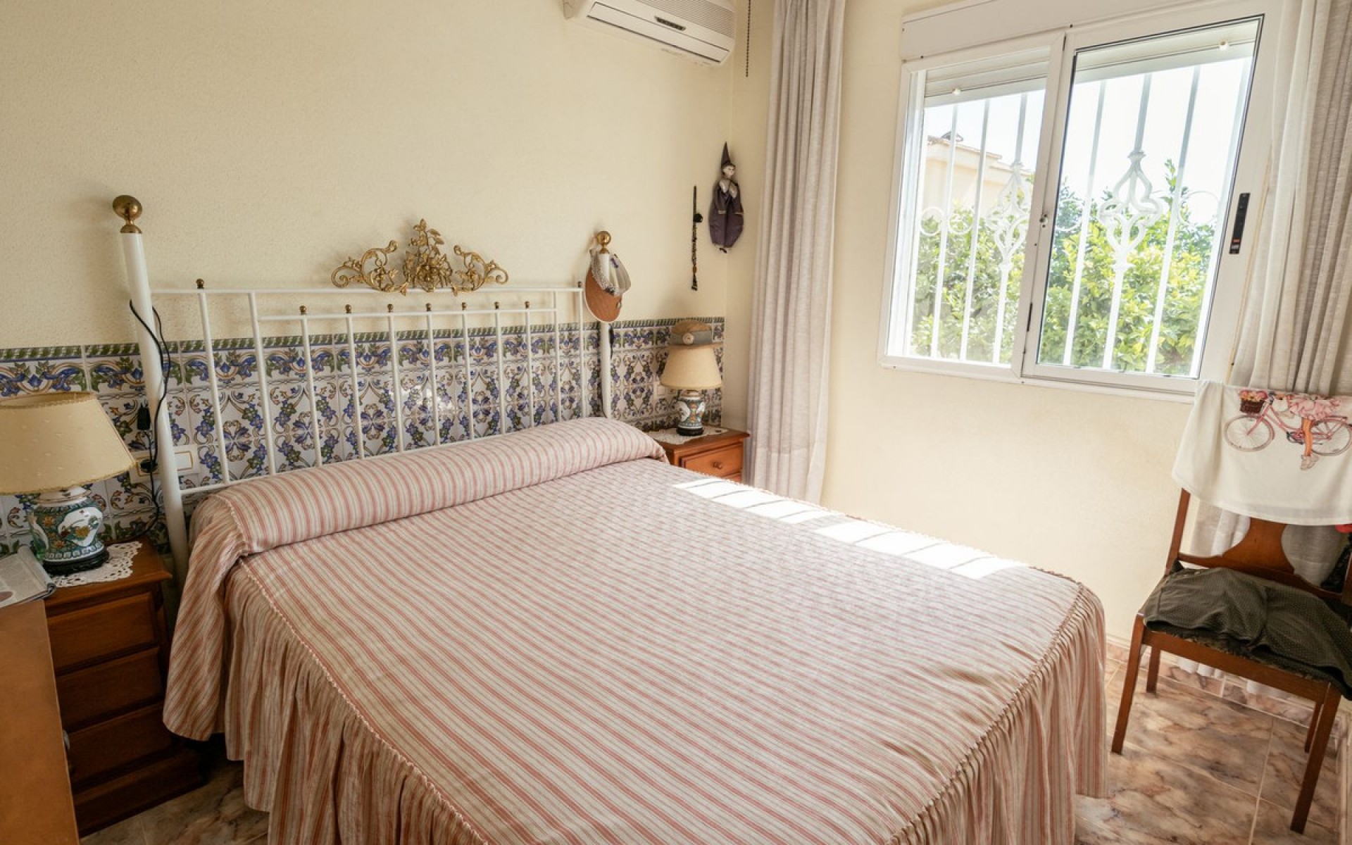 Resale - Villa - Cabo Roig - La Regia