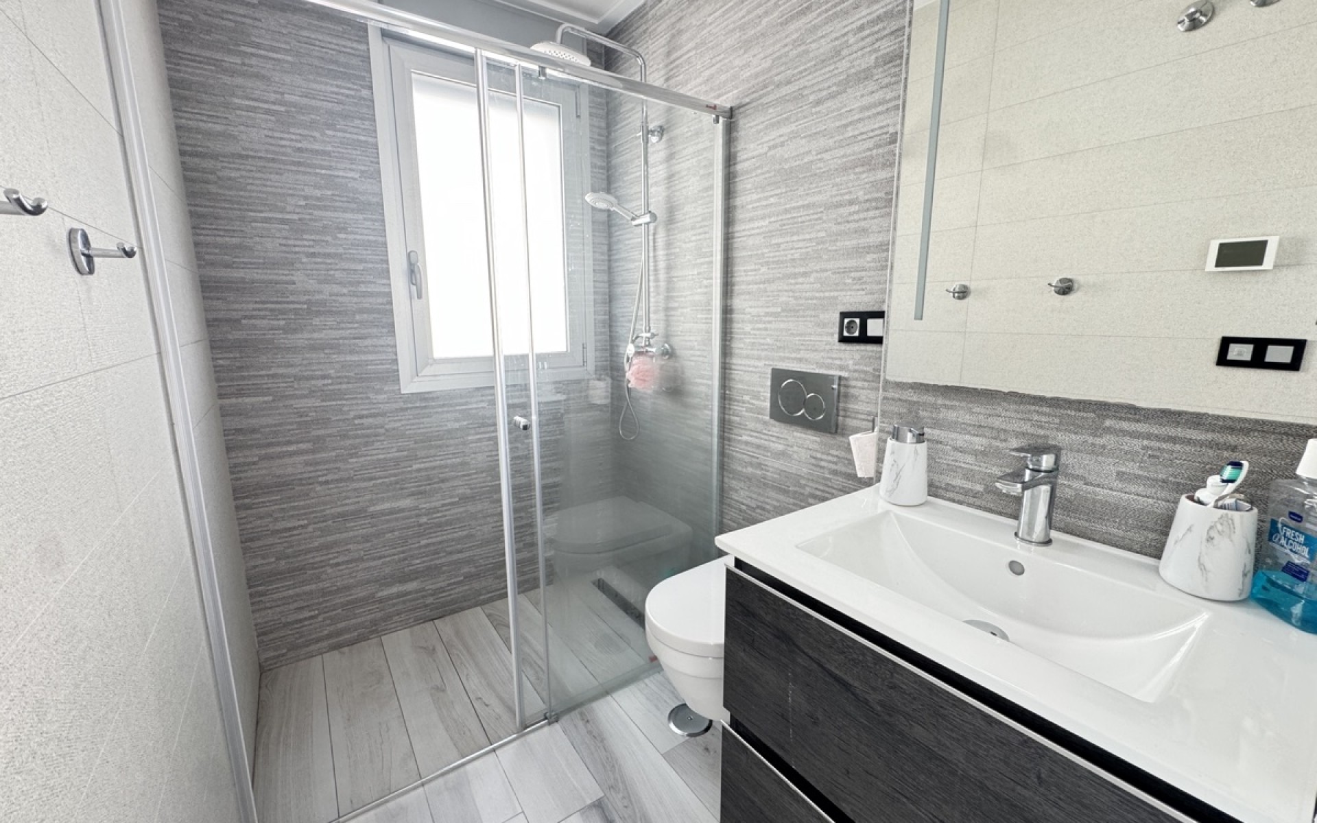 Resale - Villa - Cabo Roig