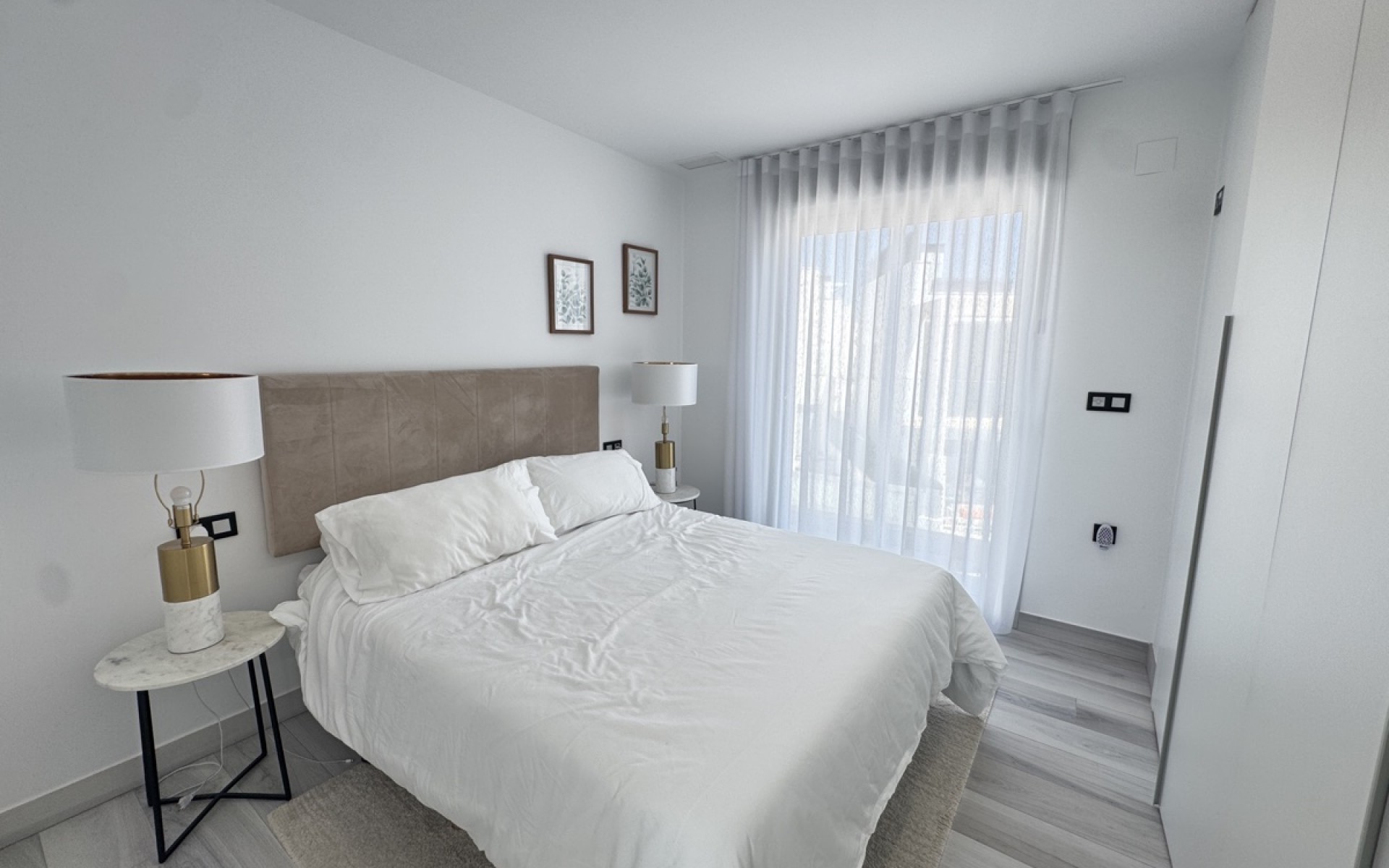 Resale - Villa - Cabo Roig