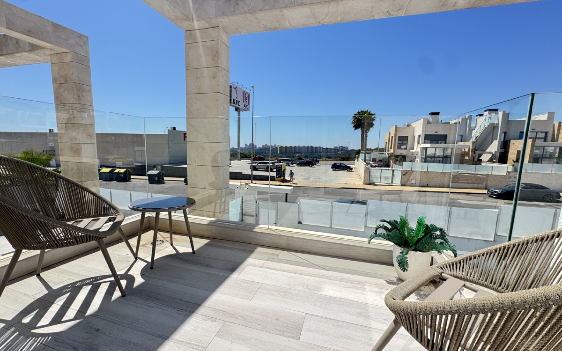 Resale - Villa - Cabo Roig