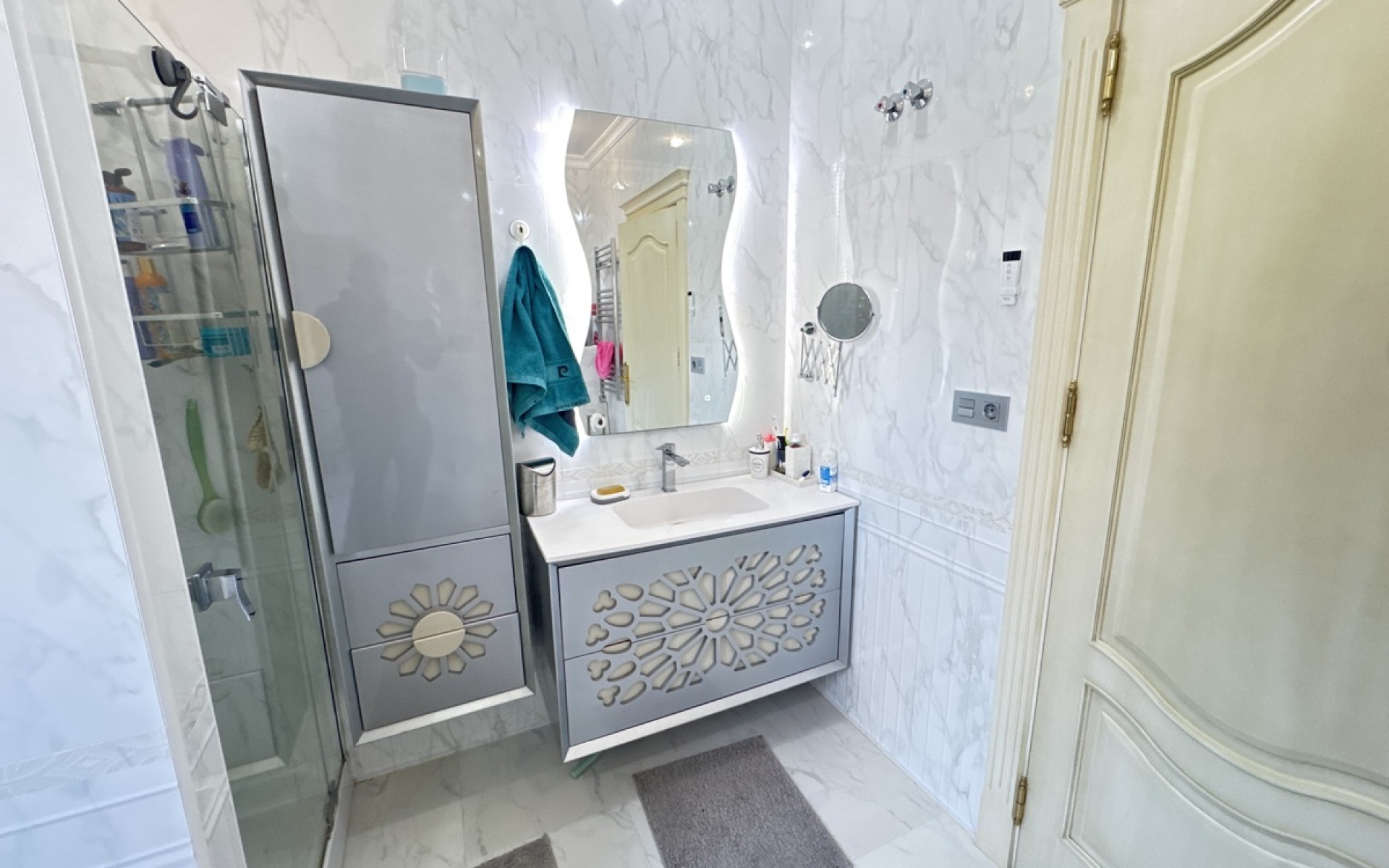 Resale - Villa - Cabo Roig