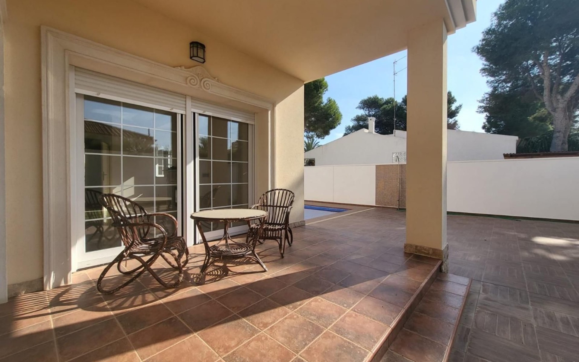 Resale - Villa - Cabo Roig