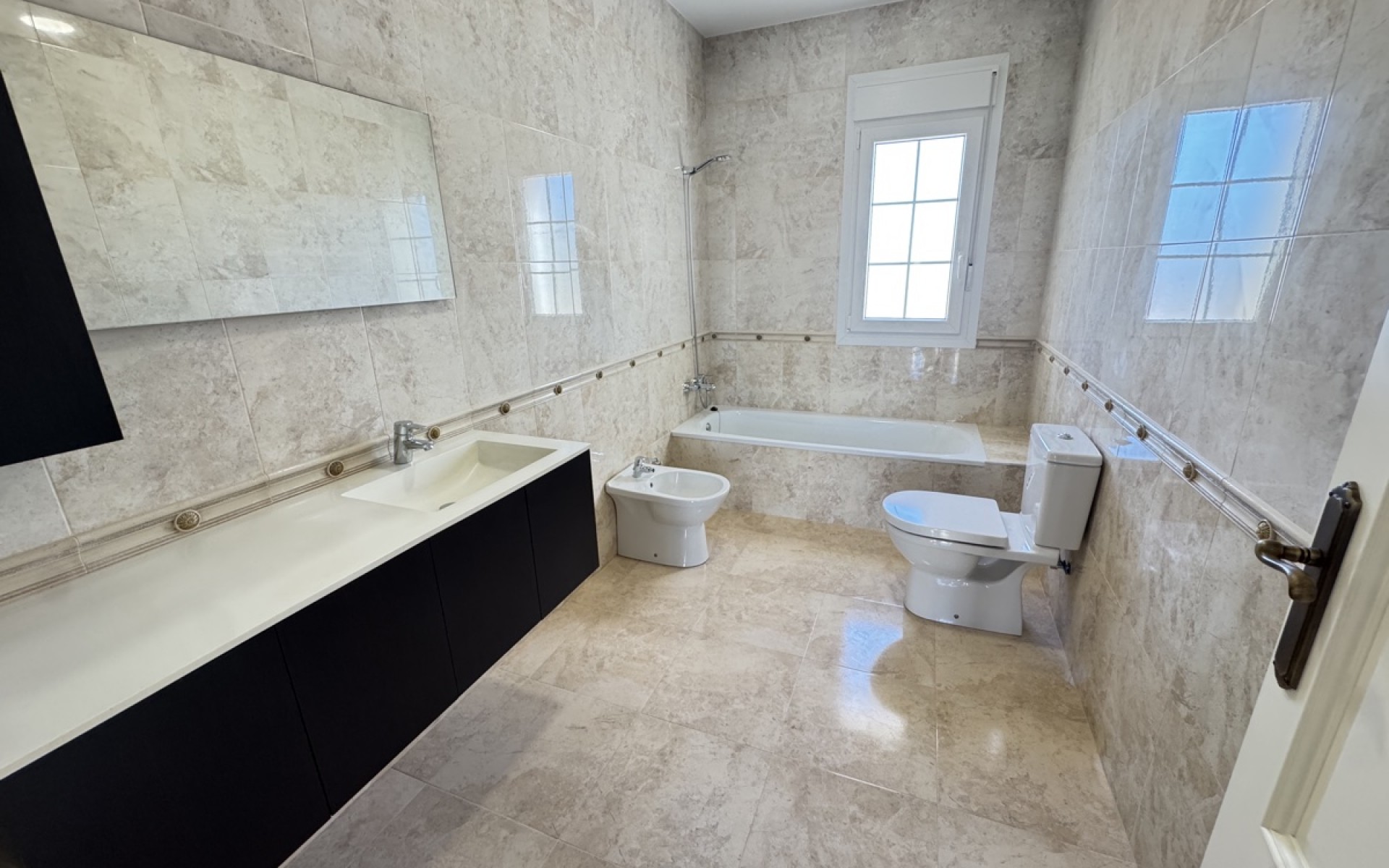 Resale - Villa - Cabo Roig