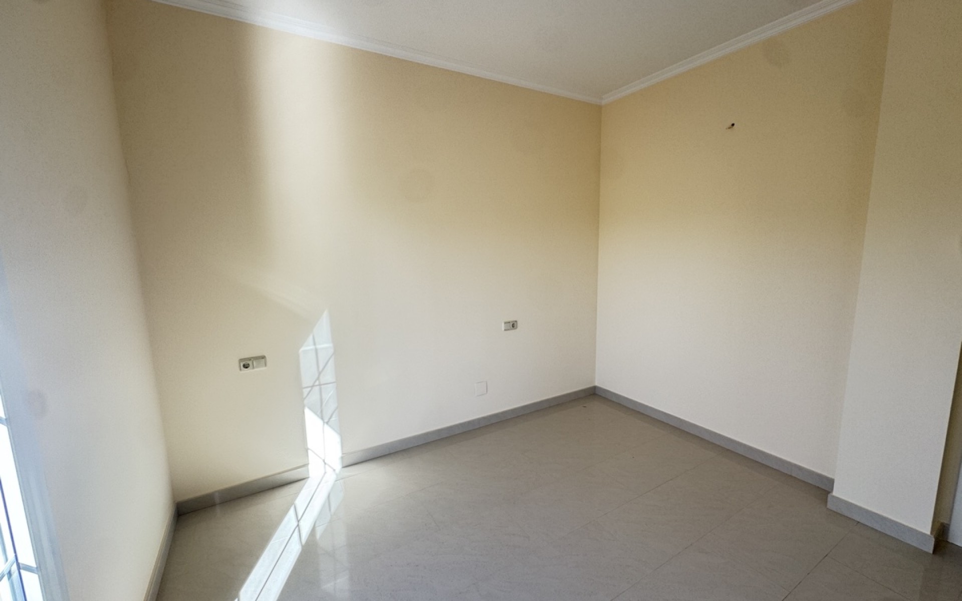 Resale - Villa - Cabo Roig