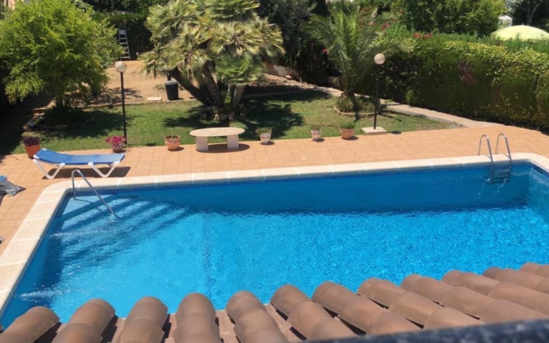 Resale - Villa - Cabo Roig