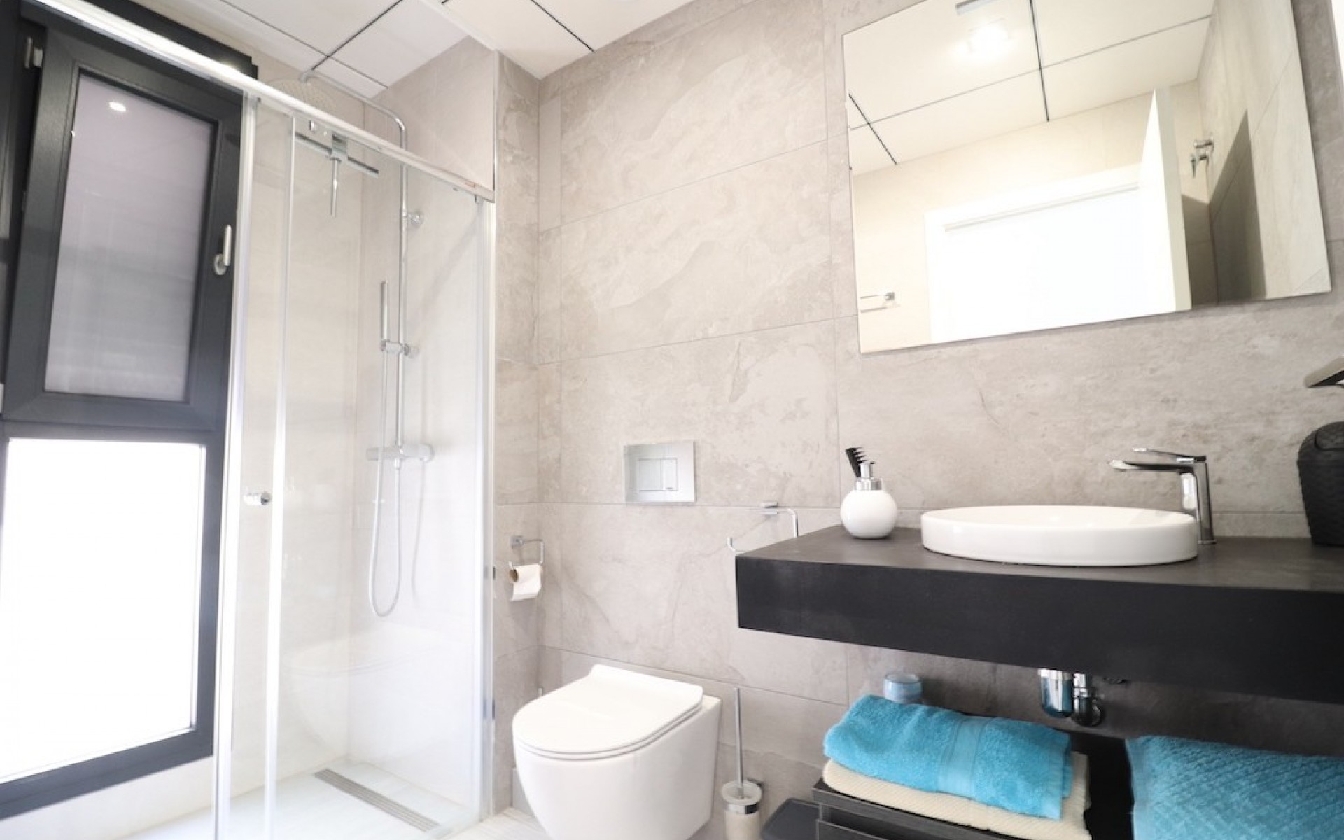 Resale - Villa - Cabo Roig