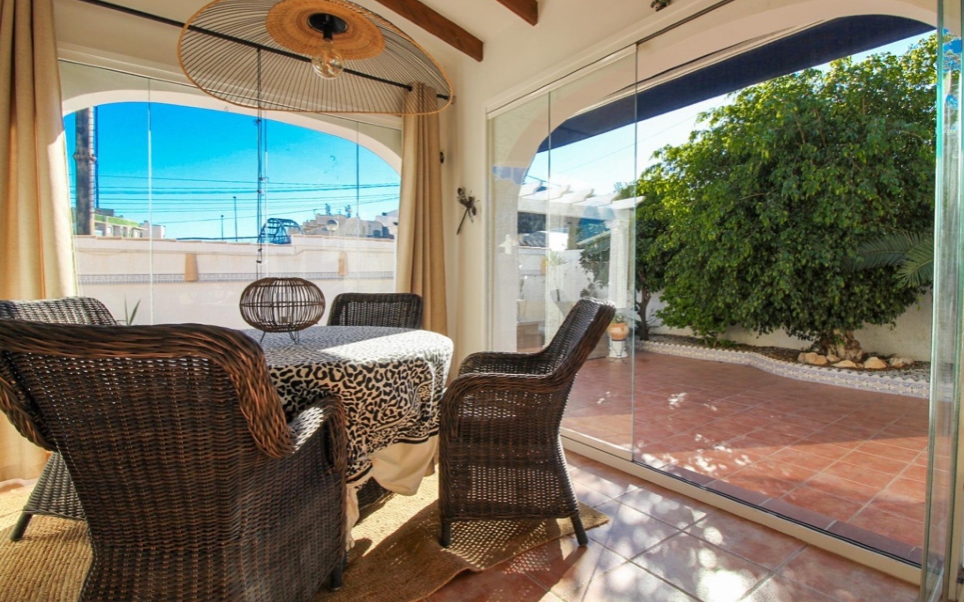 Resale - Villa - Cabo Roig