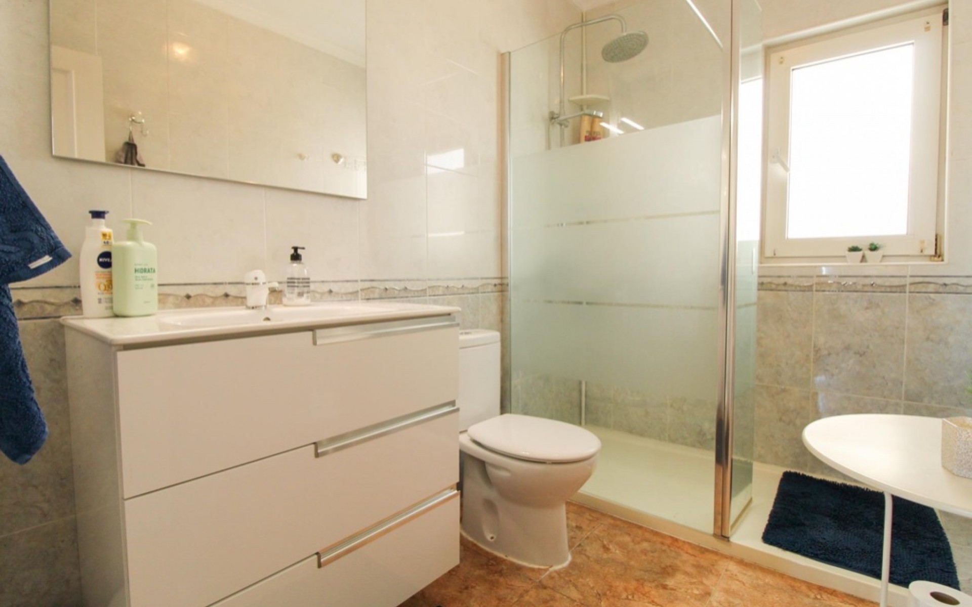 Resale - Villa - Cabo Roig