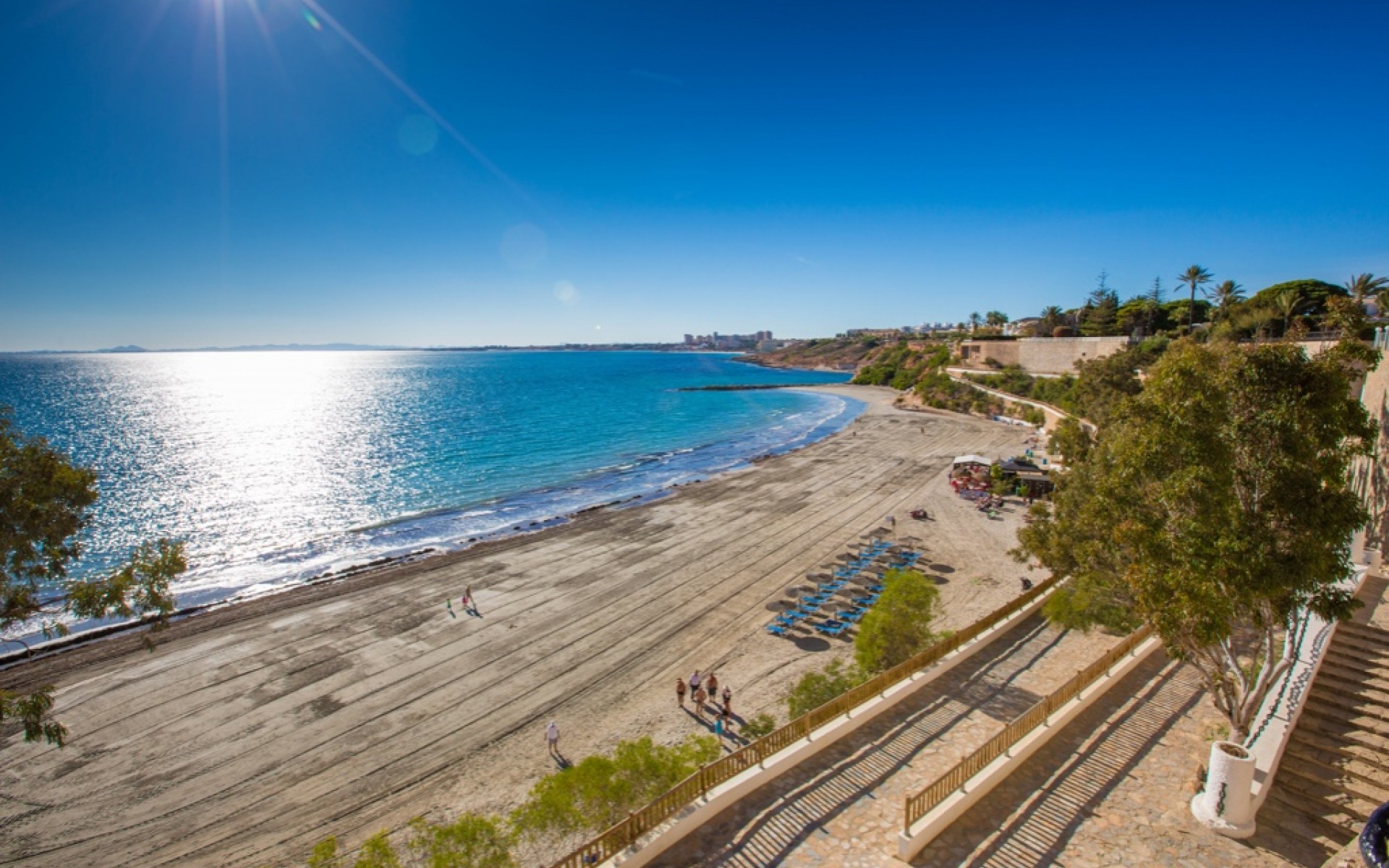 Resale - Villa - Cabo Roig