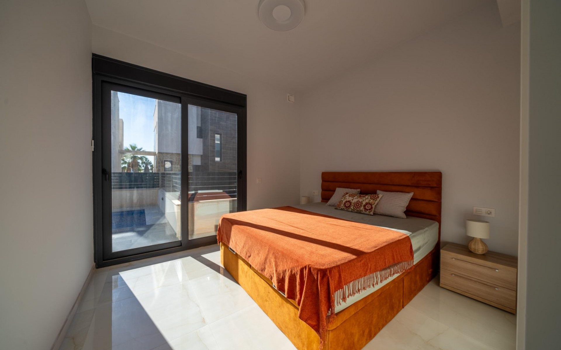 Resale - Villa - Cabo Roig