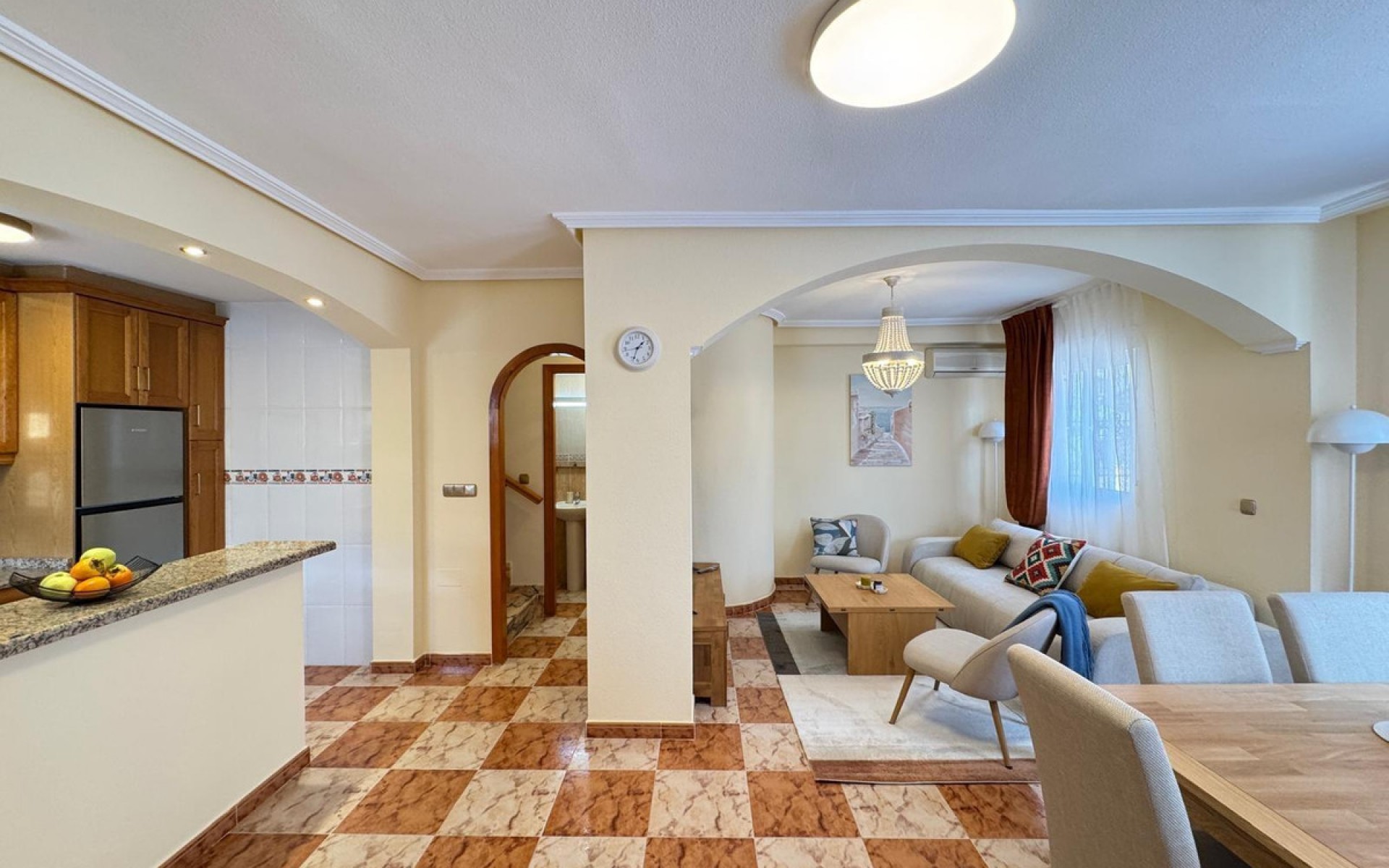 Resale - Villa - Cabo Roig