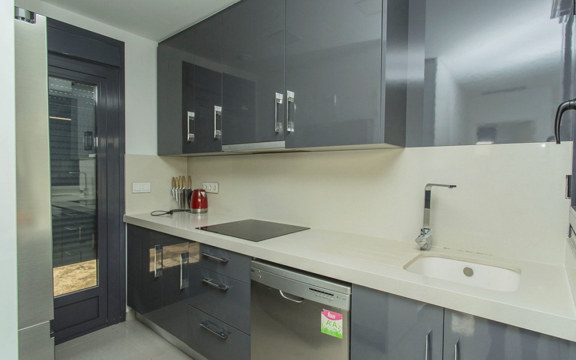 Resale - Villa - Cabo Roig