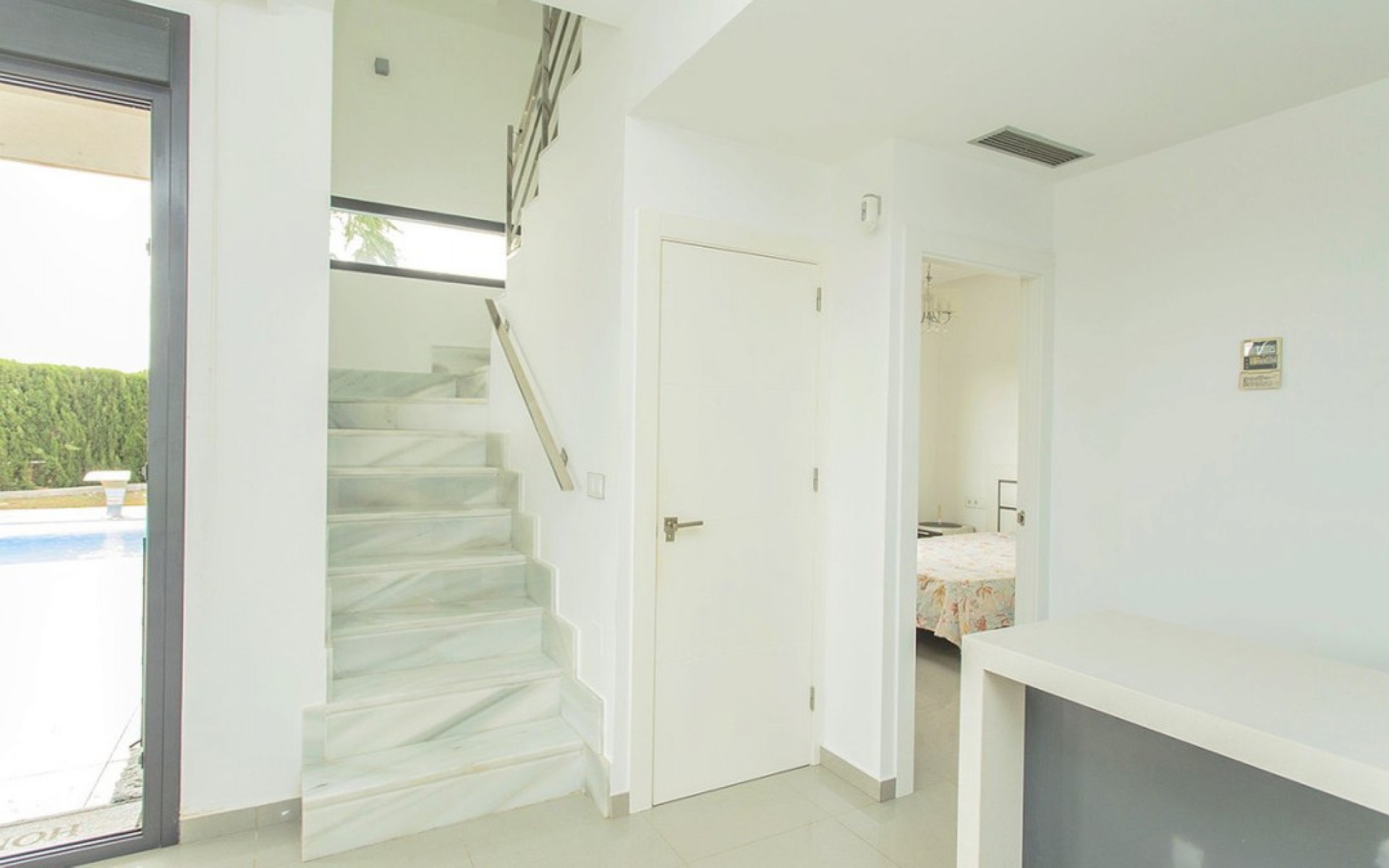 Resale - Villa - Cabo Roig