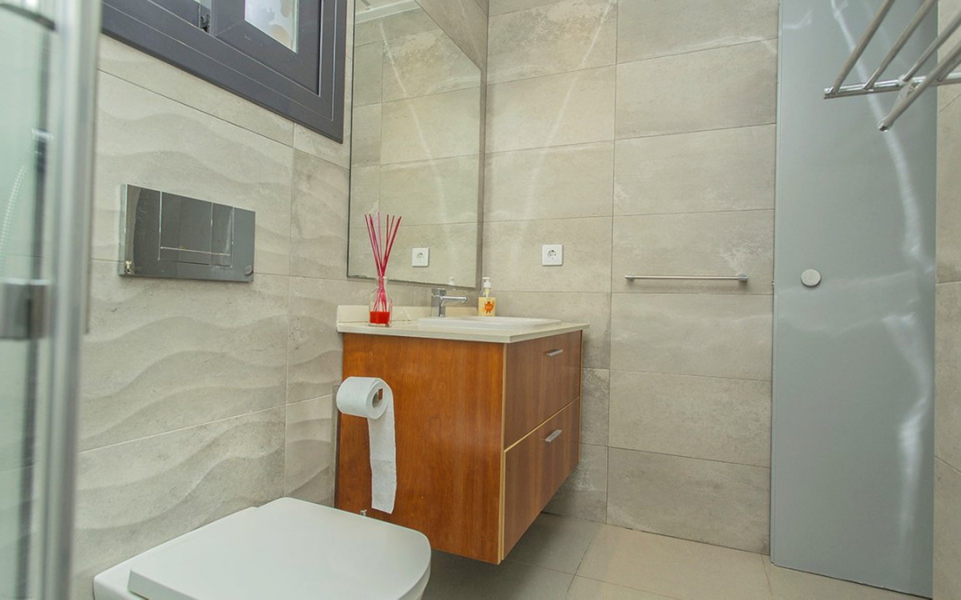 Resale - Villa - Cabo Roig