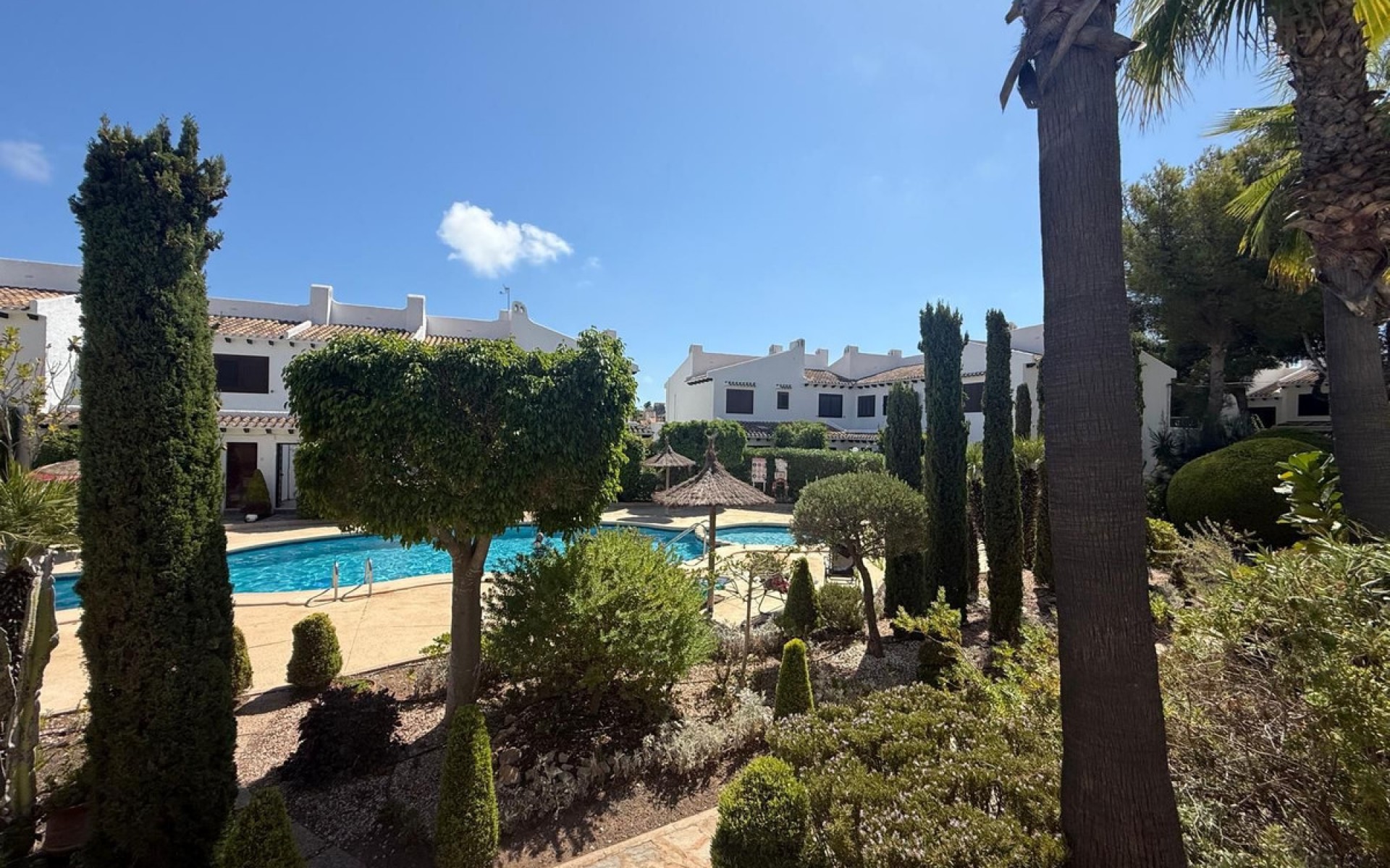 Resale - Villa - Cabo Roig