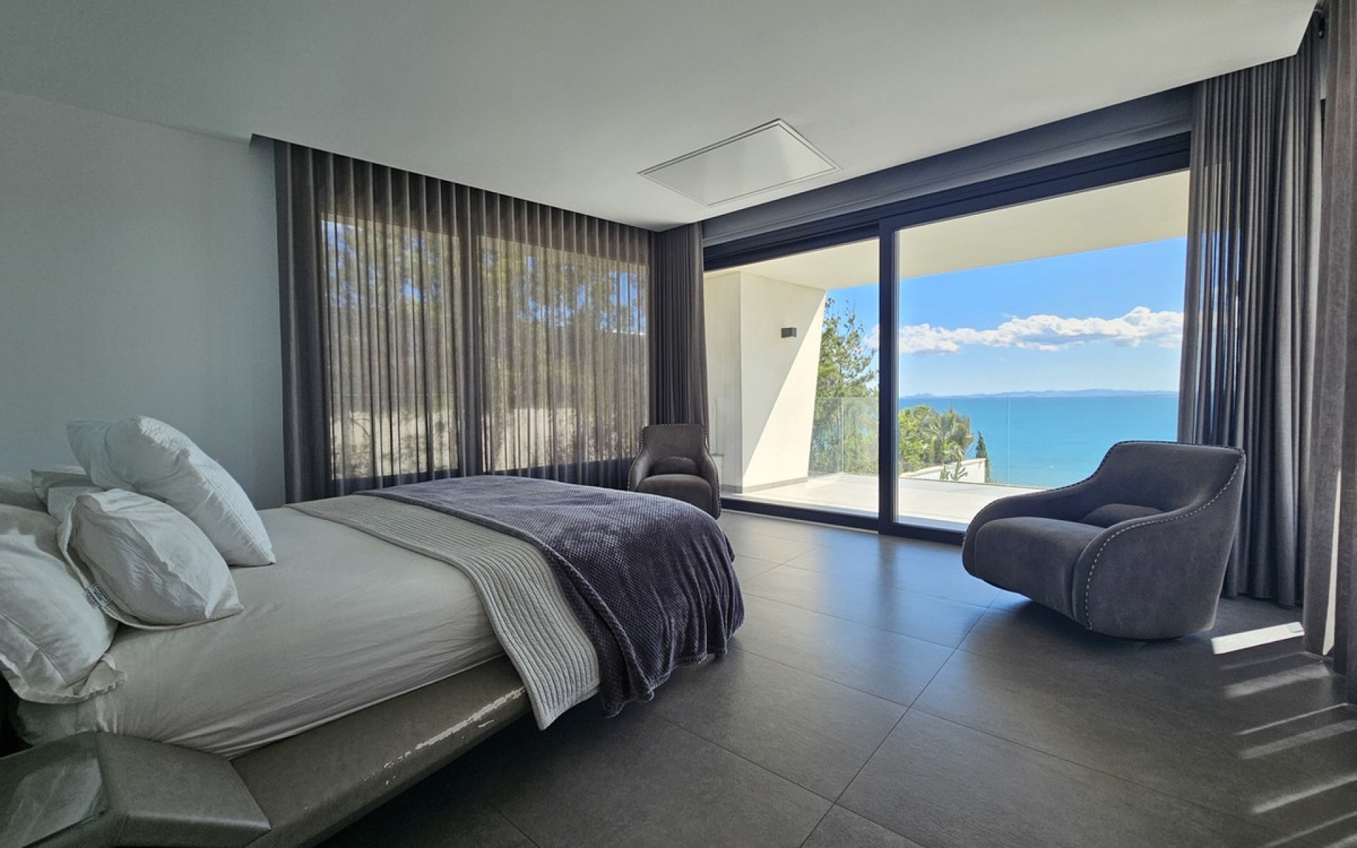 Resale - Villa - Cabo Roig