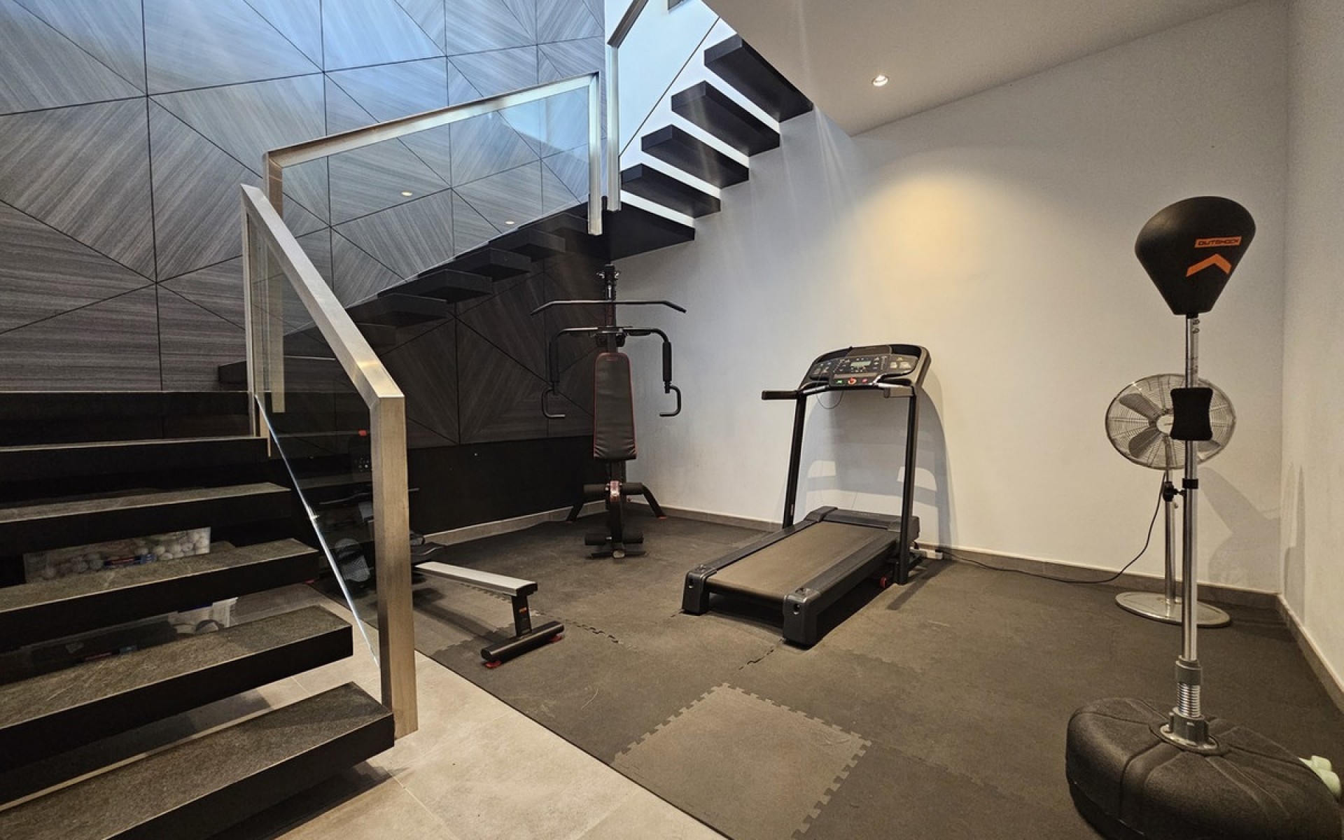 Resale - Villa - Cabo Roig