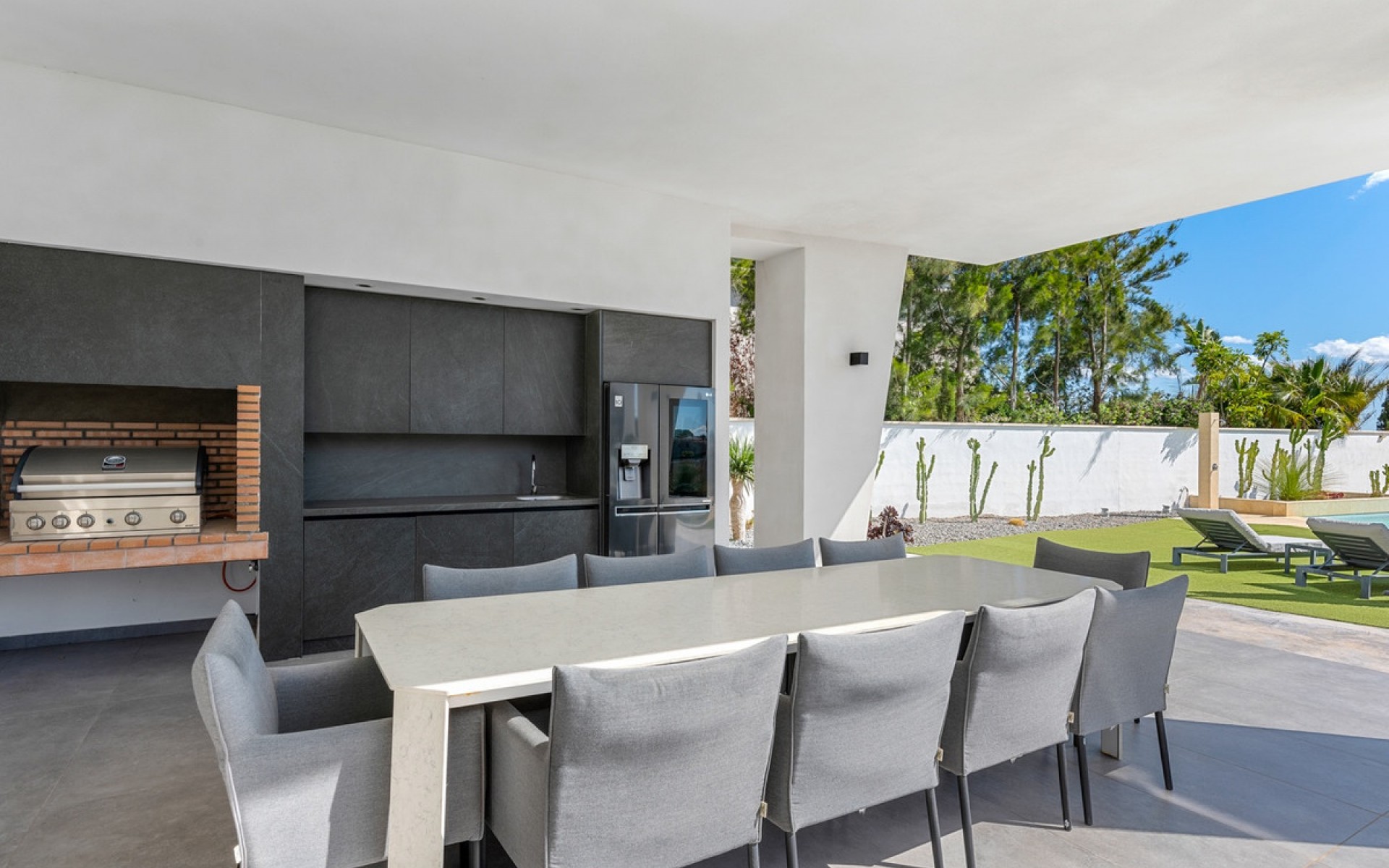 Resale - Villa - Cabo Roig