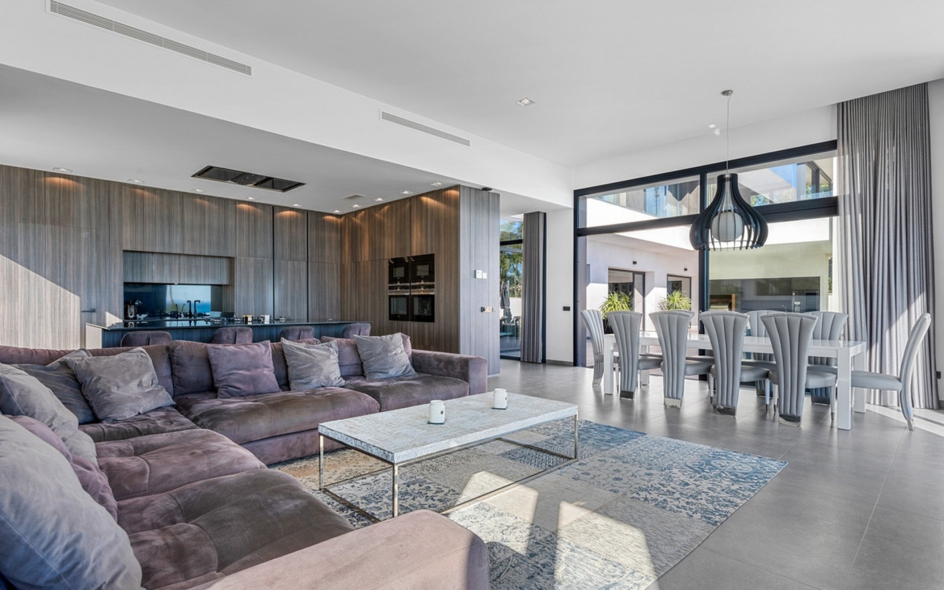 Resale - Villa - Cabo Roig