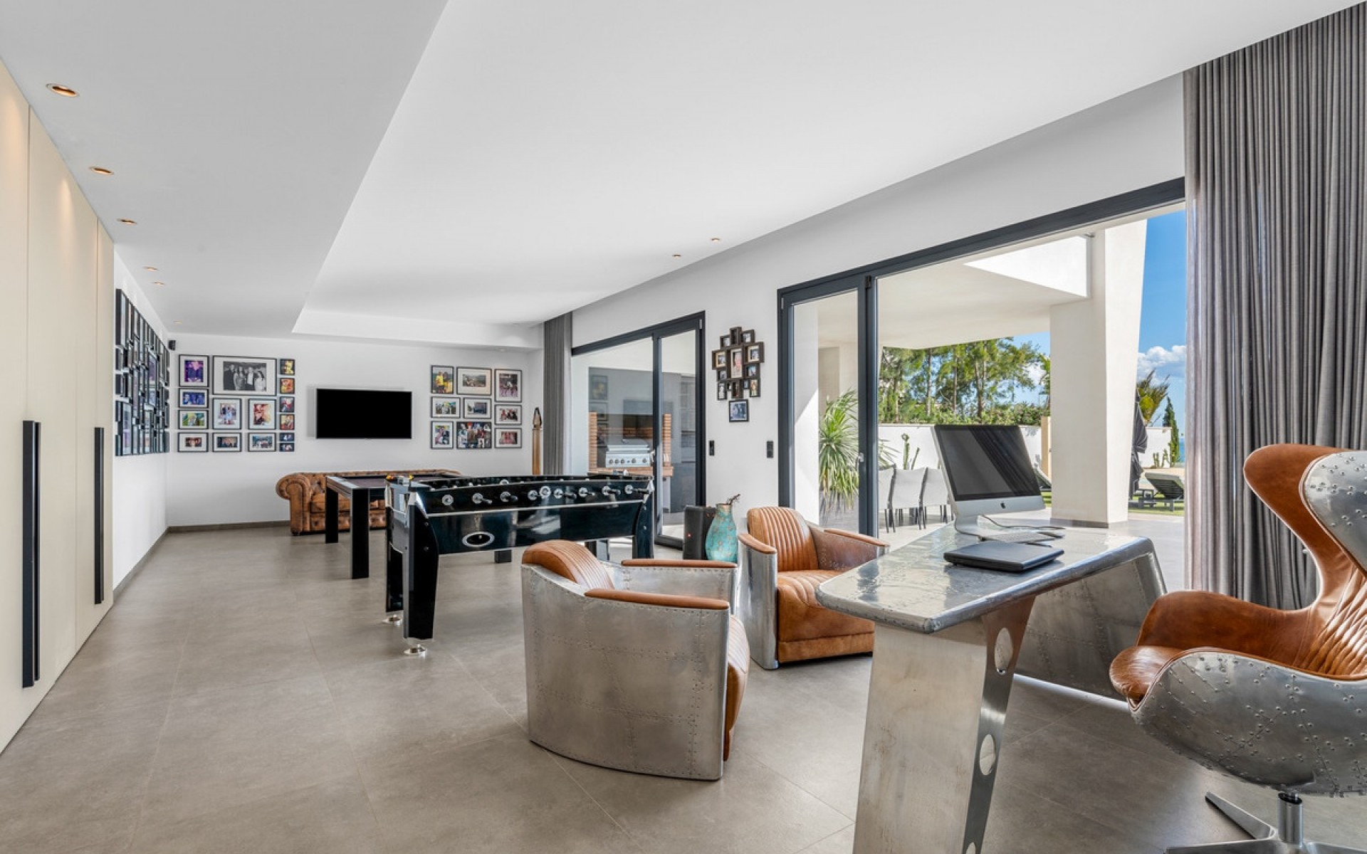 Resale - Villa - Cabo Roig