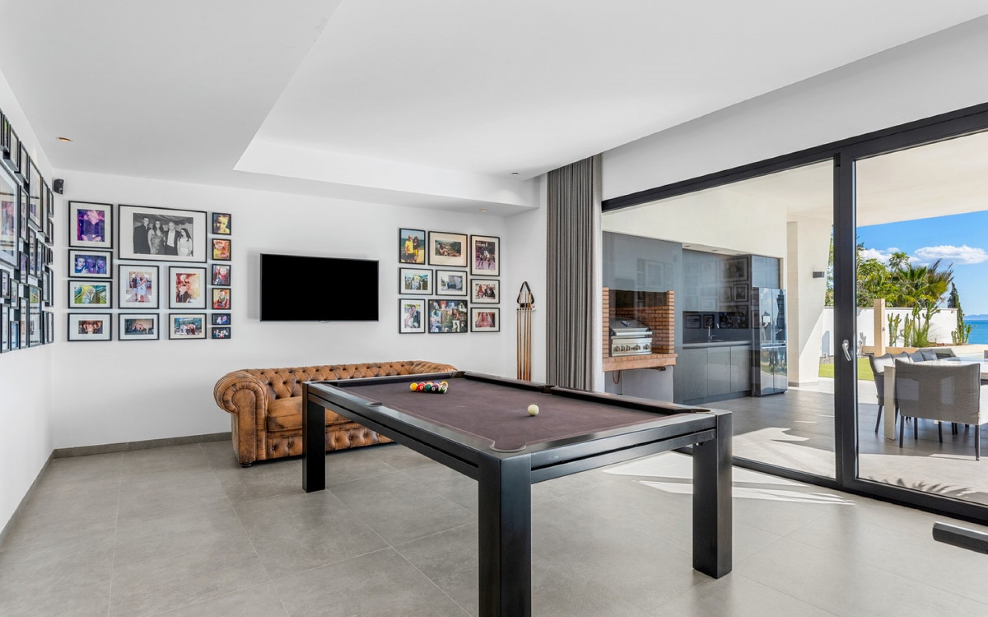 Resale - Villa - Cabo Roig