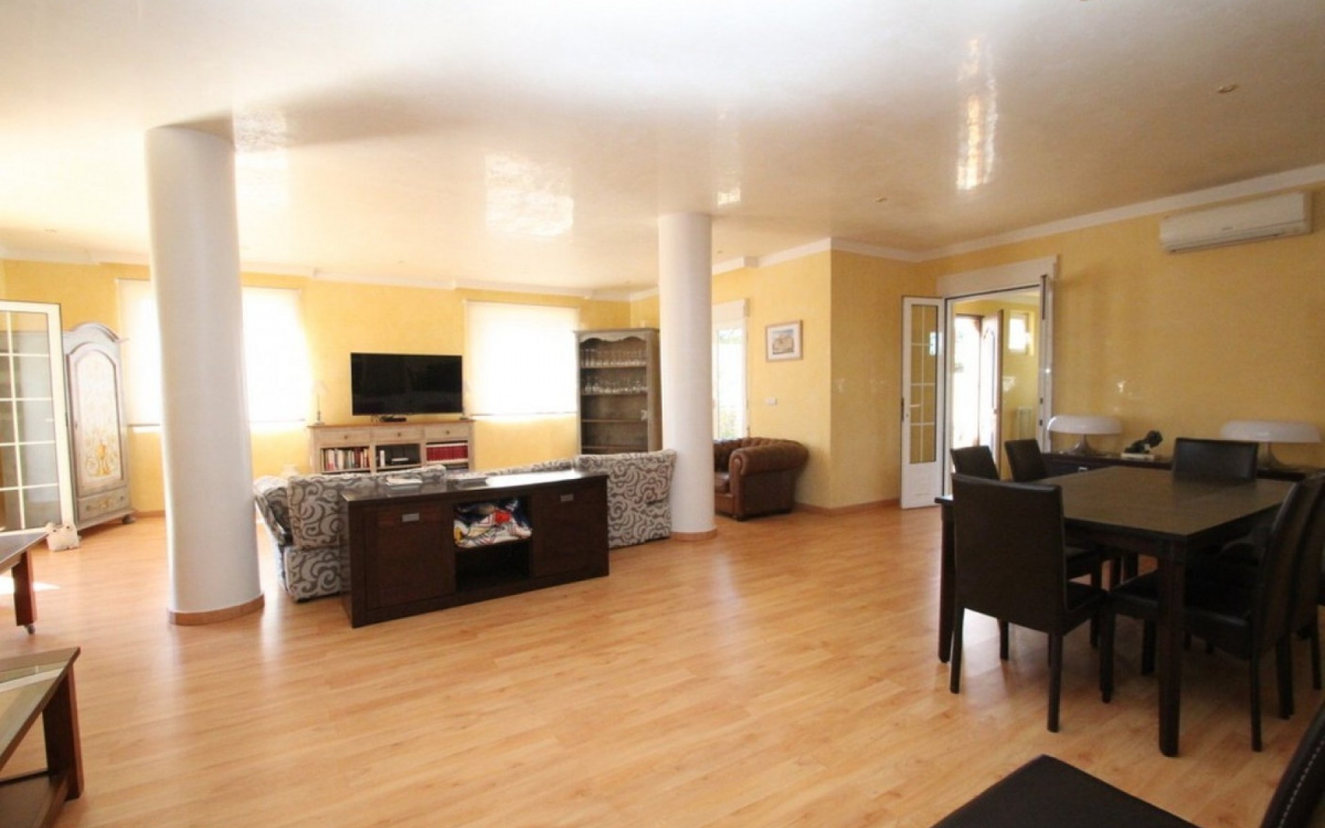 Resale - Villa - Cabo Roig