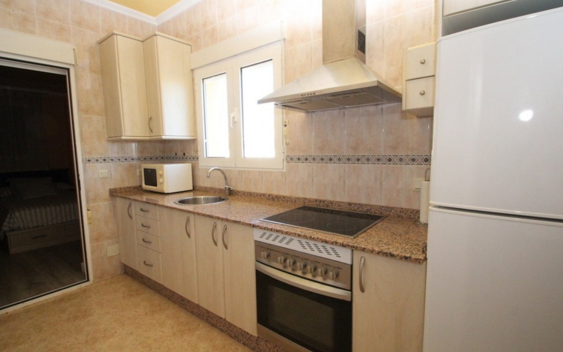 Resale - Villa - Cabo Roig