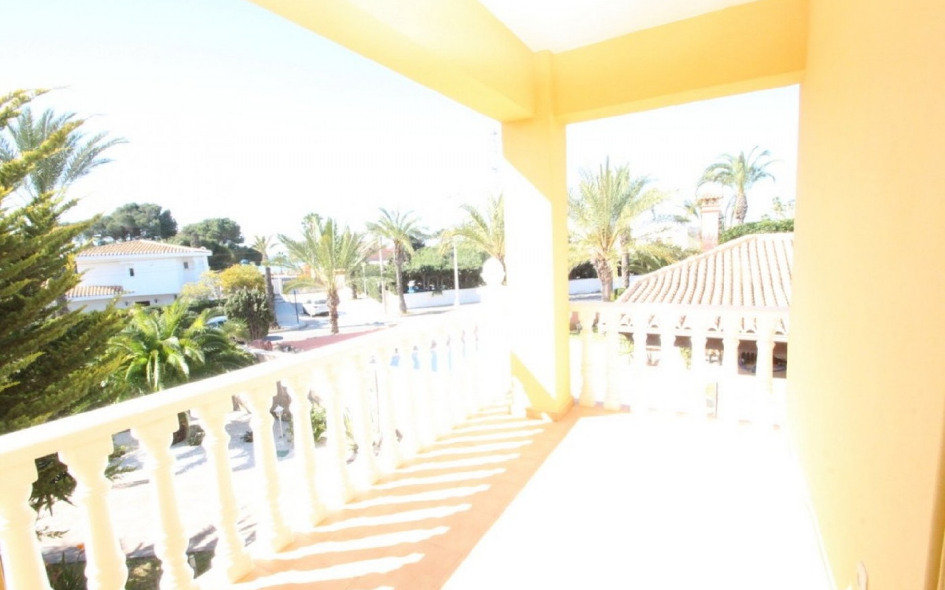Resale - Villa - Cabo Roig