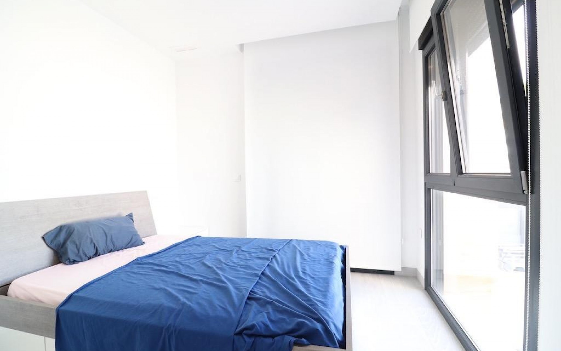 Resale - Villa - Cabo Roig