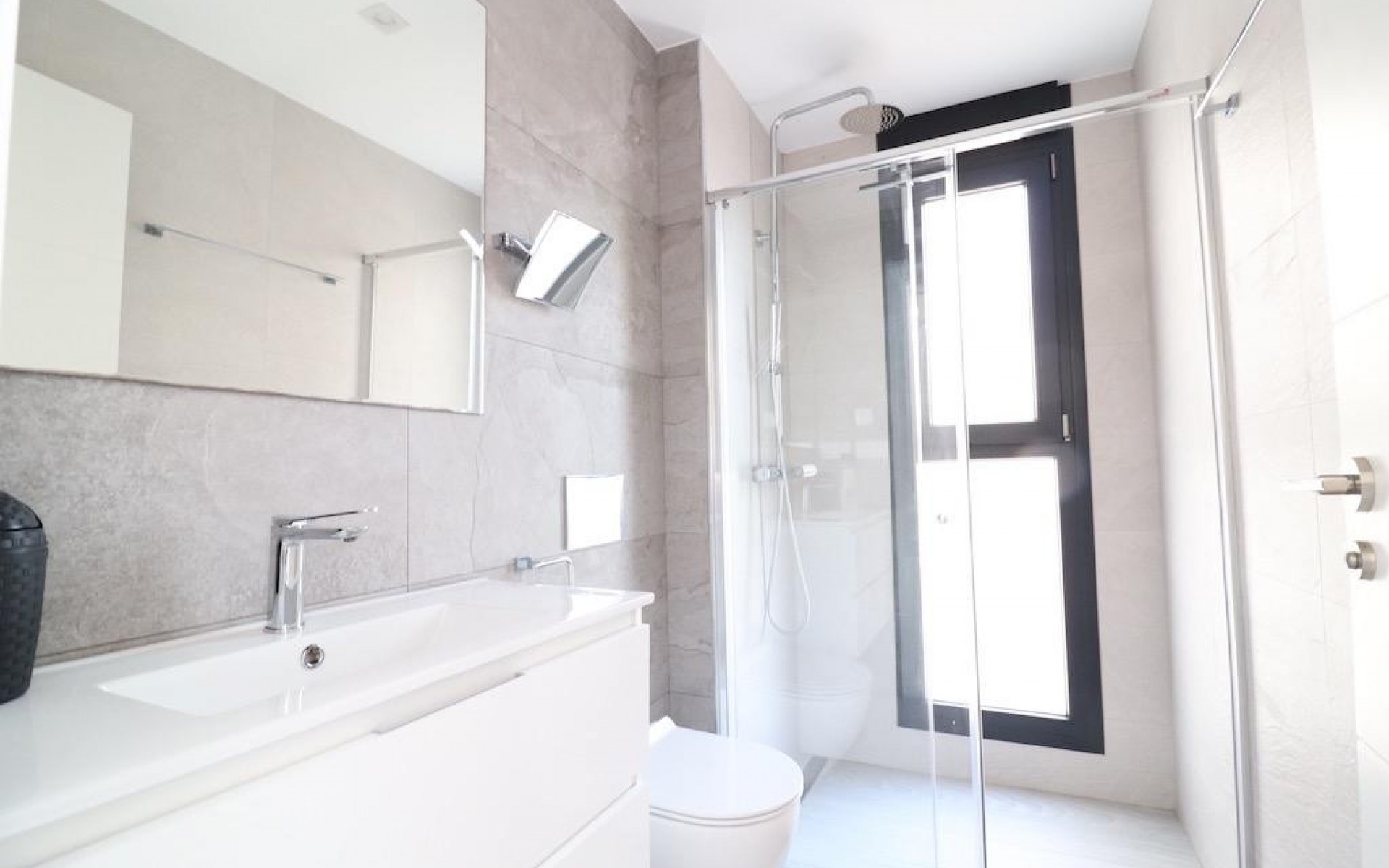 Resale - Villa - Cabo Roig